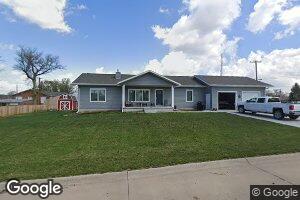 104 W Harvard St, Clay Center, NE 68933