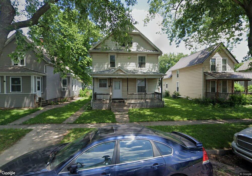 1914 W 1st St, Davenport, IA 52802 - photo 1