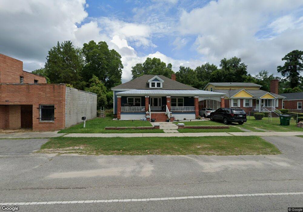 806 Chesnut St, Camden, SC 29020 - photo 1