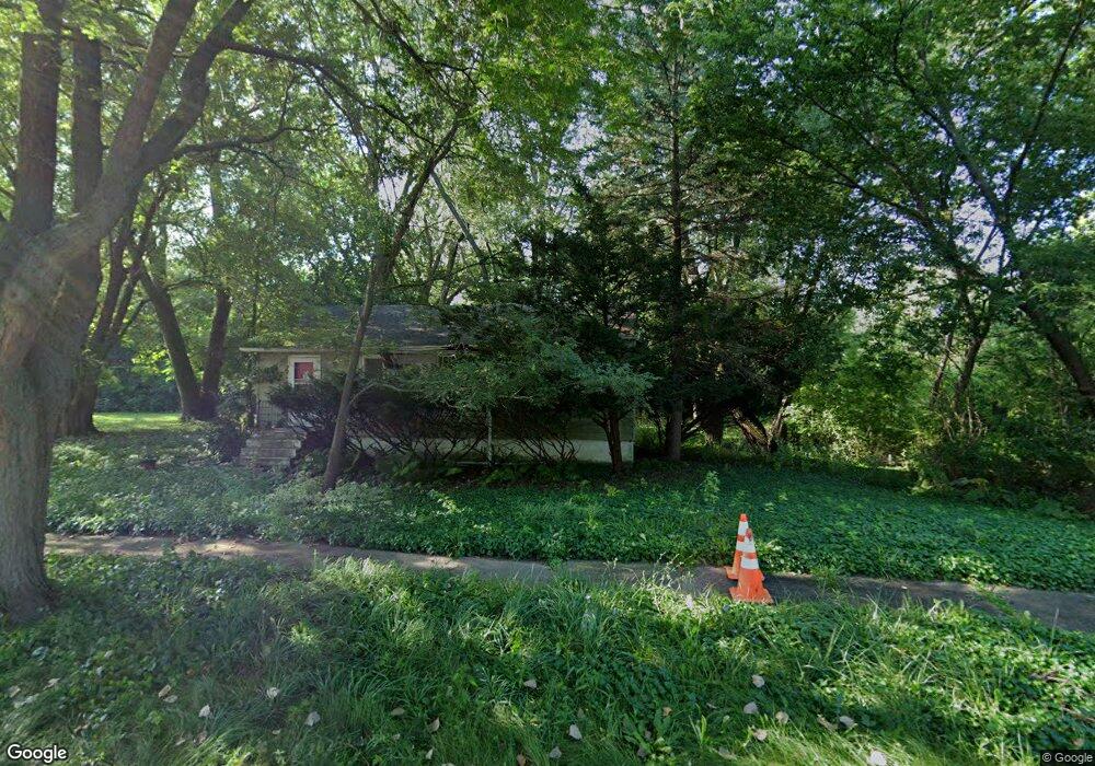 2605 N Pine St, Waukegan, IL 60087 - photo 1