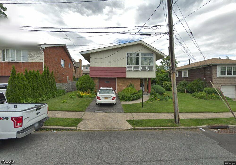 9 Normalee Rd, Staten Island, NY 10305 - photo 1