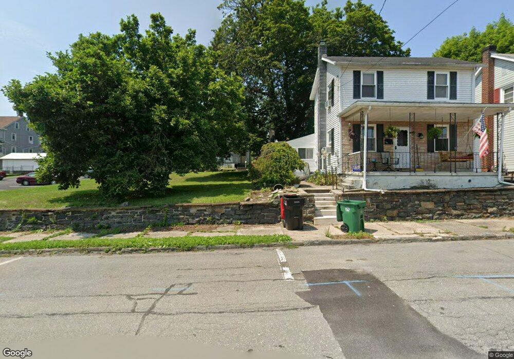 428 N 2nd St, Lehighton, PA 18235 - photo 1