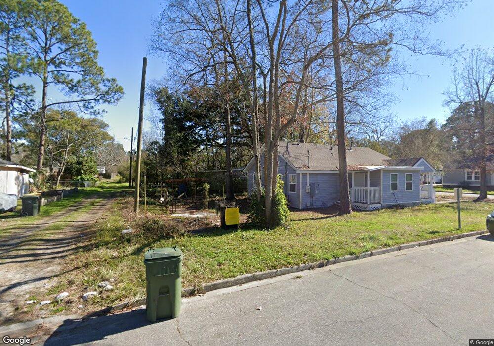 1304 E 35th St, Savannah, GA 31404 - photo 1