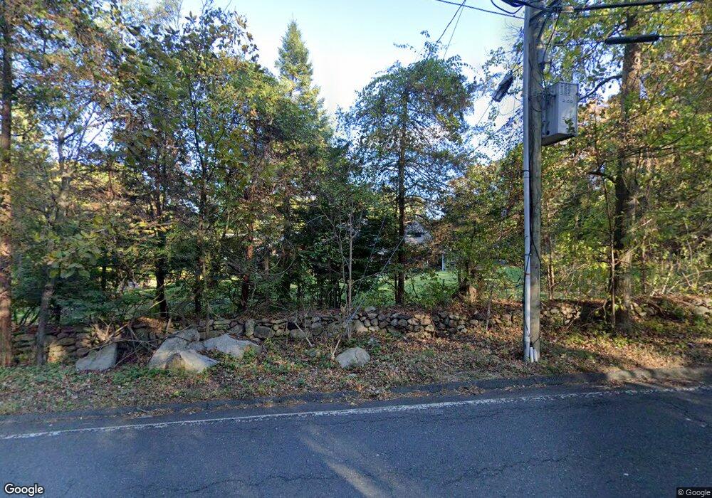 8 Cedar Rd, Wilton, CT 06897 - photo 1