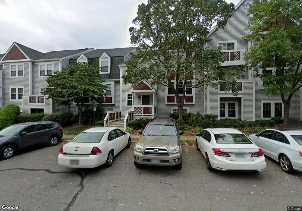 12889 Grays Pointe Rd unit 12889-B, Fairfax, VA 22033 - photo 1