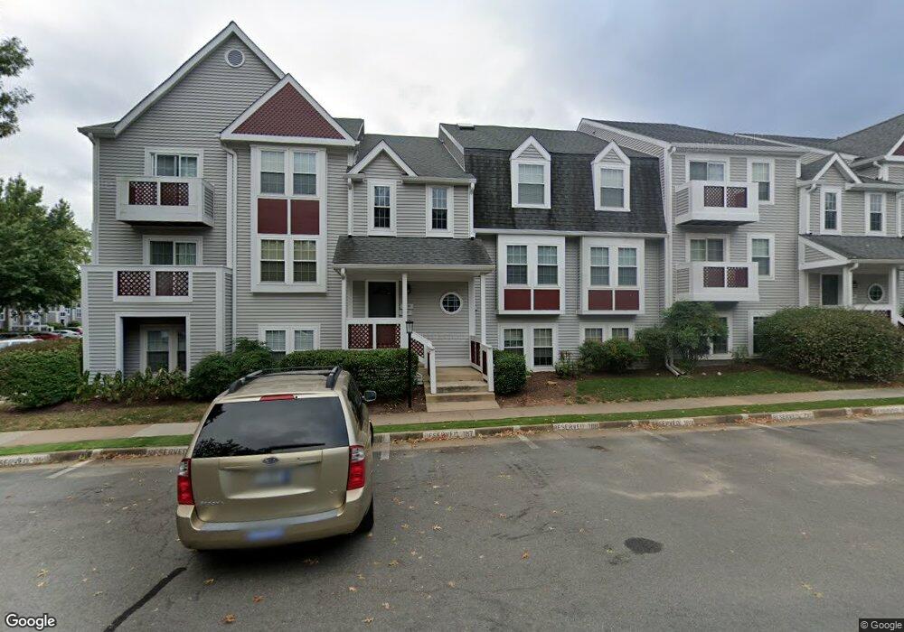 12897 Grays Pointe Rd unit 12897A, Fairfax, VA 22033 - photo 1