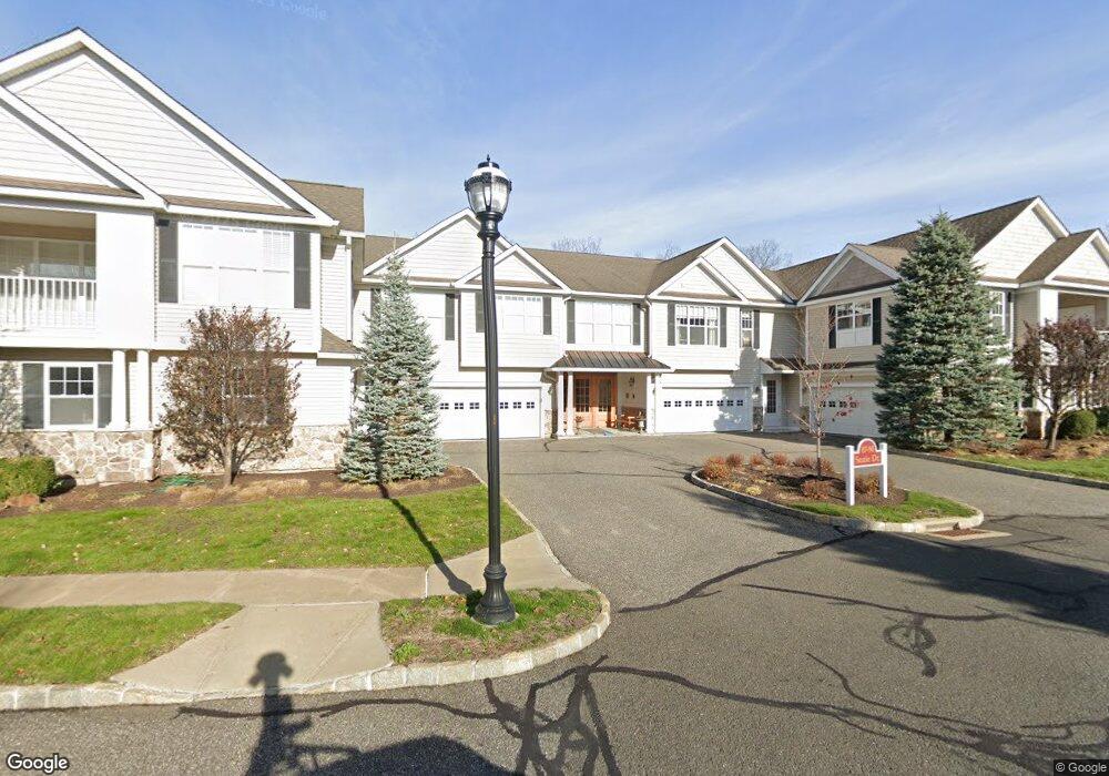 80 Suzie Dr unit 80, Newtown, CT 06470 - photo 1