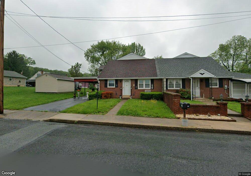 19 N 8th St, Bally, PA 19503 - photo 1
