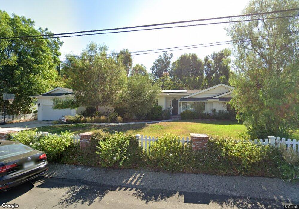 20511 Dumont St, Woodland Hills, CA 91364 - photo 1