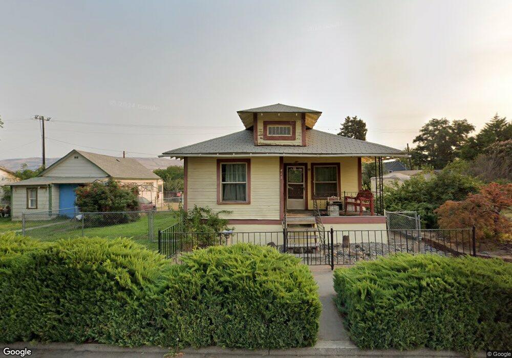 415 W 10th St, the Dalles, OR 97058 - photo 1