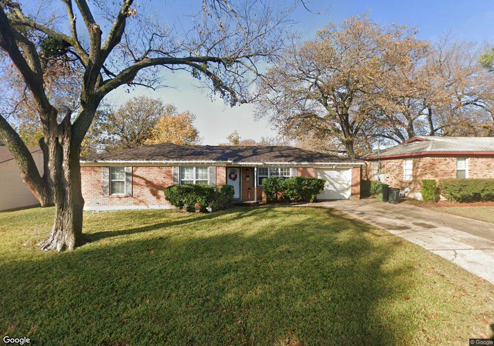 1217 Simpson Dr, Hurst, TX 76053 - photo 1
