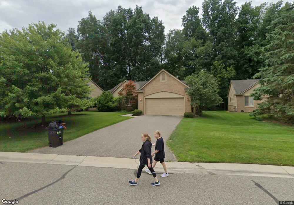 7051 Autumn Hill Dr unit 40, West Bloomfield, MI 48323 - photo 1