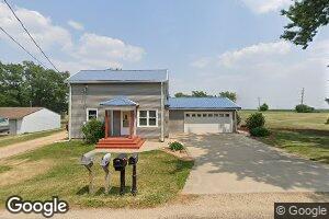 605 S Walnut Ave, Forreston, IL 61030