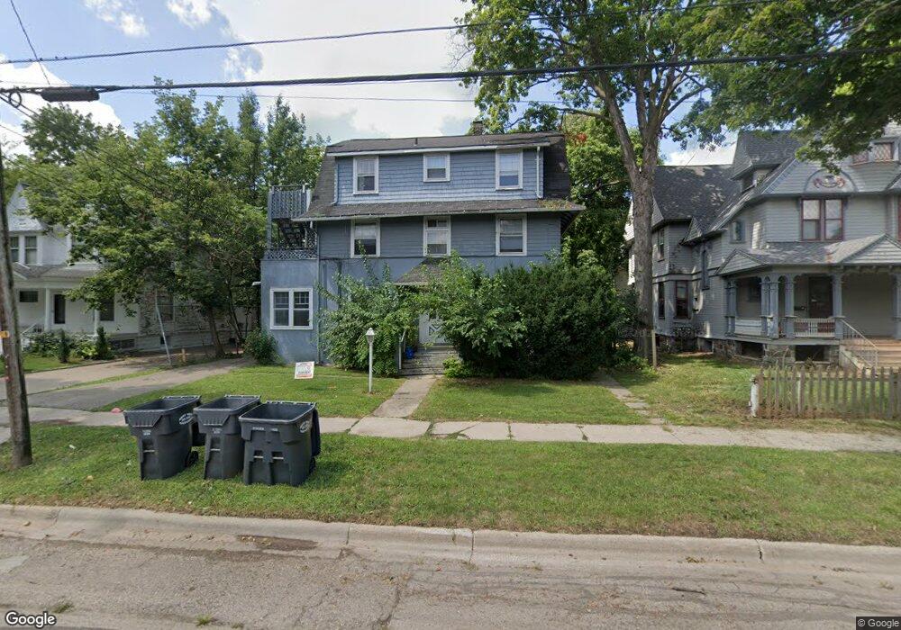 908 S Park St unit 3, Kalamazoo, MI 49001 - photo 1