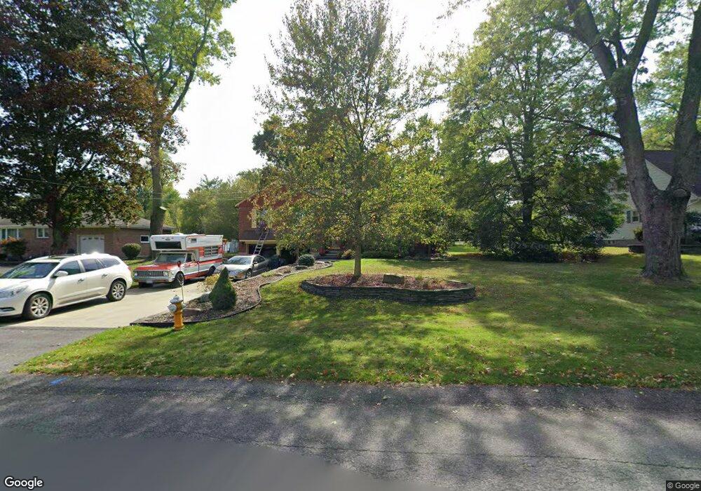 918 Ash Tree Ln, Schenectady, NY 12309 - photo 1