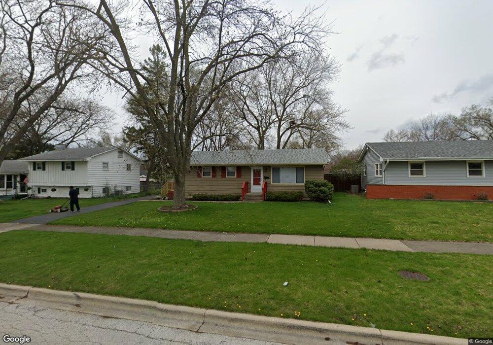 1833 Ivy Ln, Aurora, IL 60506 - photo 1