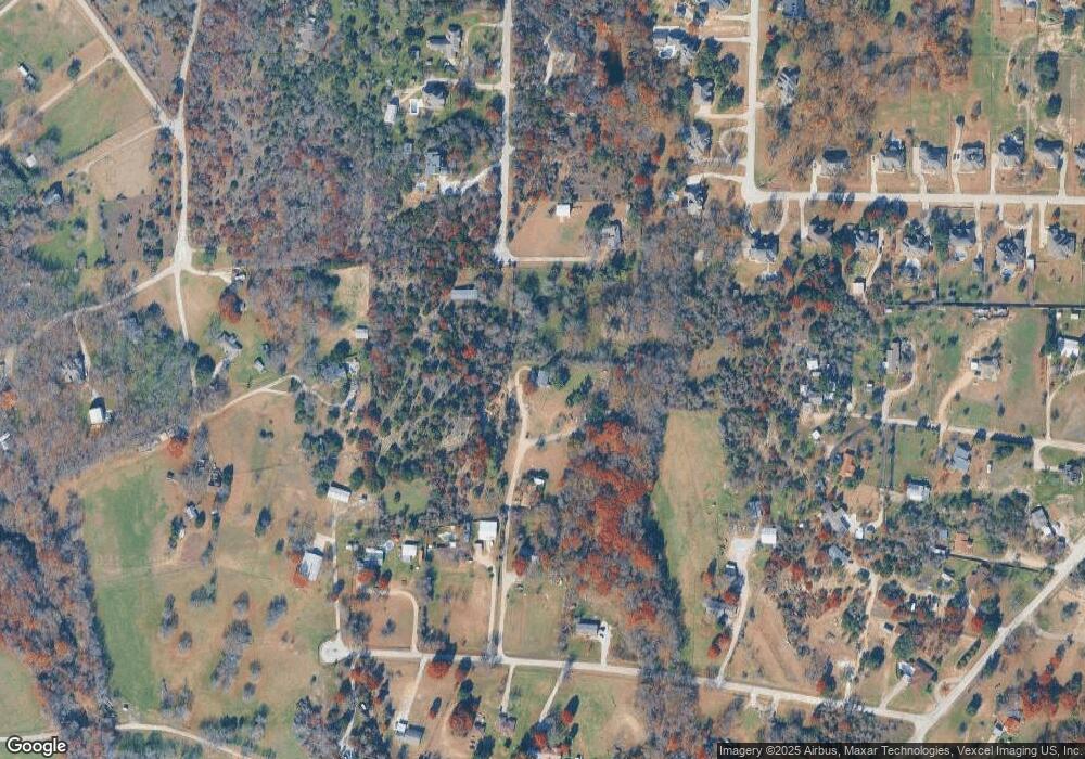 312 Gwen St, Azle, TX 76020 - photo 1