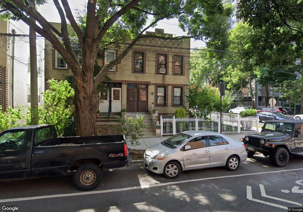 3212 Tibbett Ave unit B, Bronx, NY 10463 - photo 1