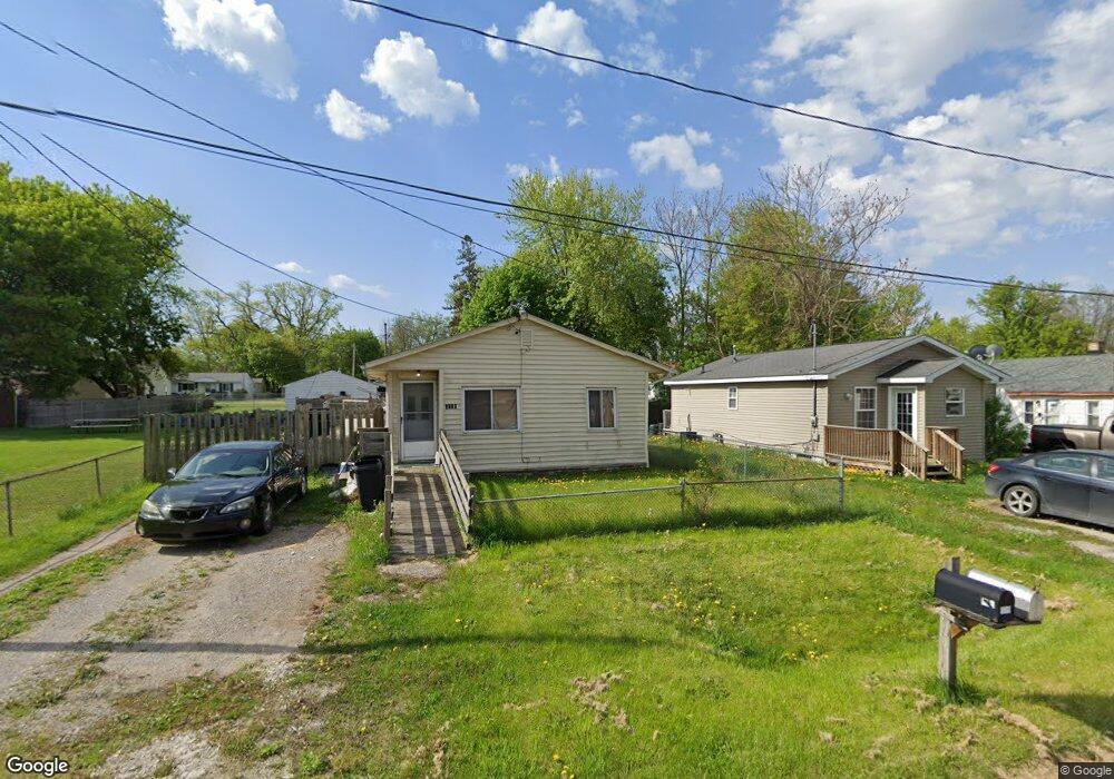 1029 W Mclean Ave, Flint, MI 48507 - photo 1