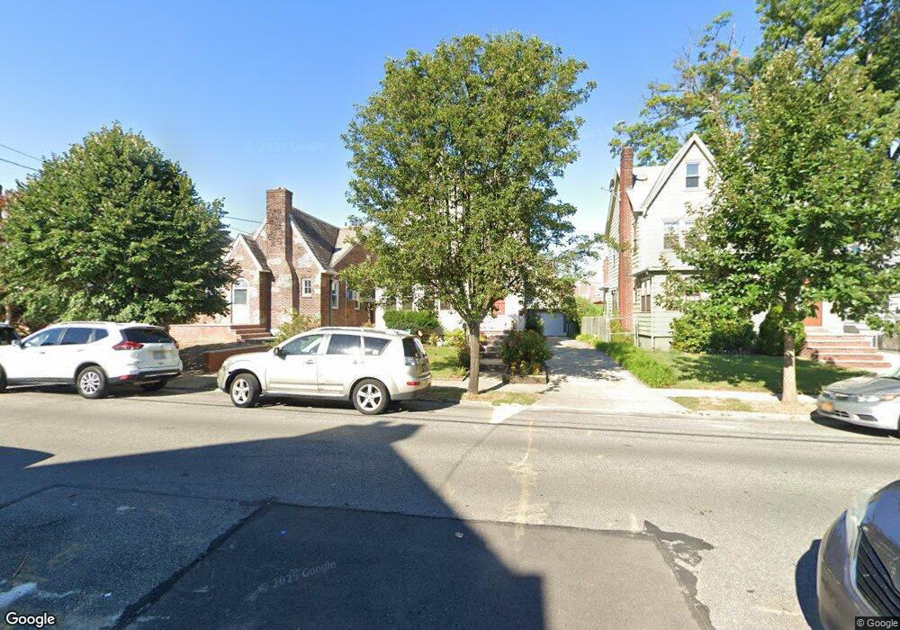 4712 162nd St, Flushing, NY 11358 - photo 1