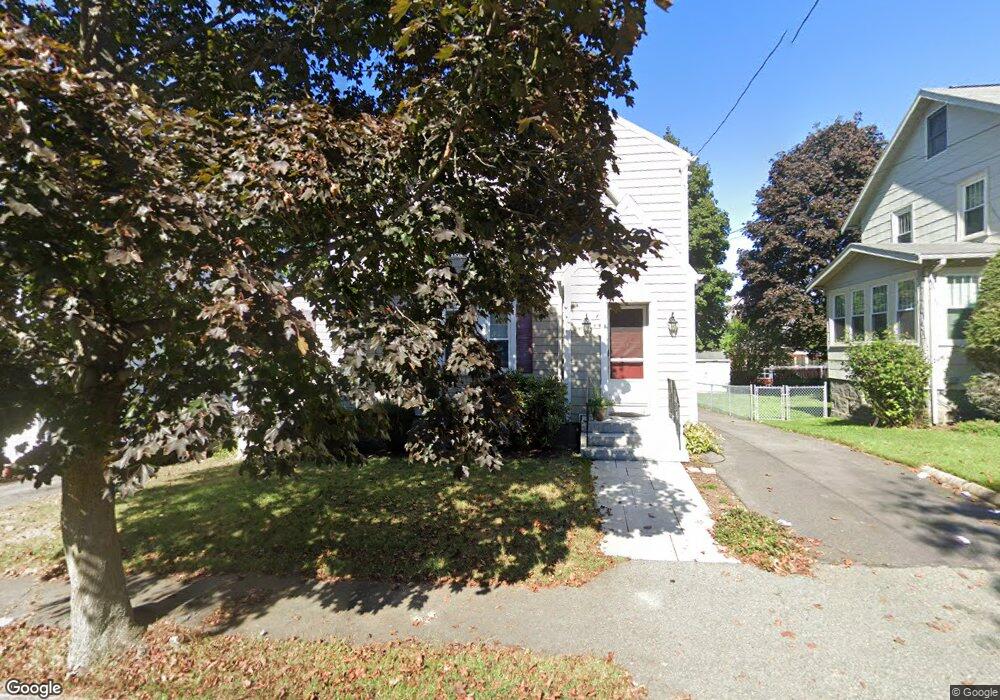 28 Jenness St, Quincy, MA 02169 - photo 1