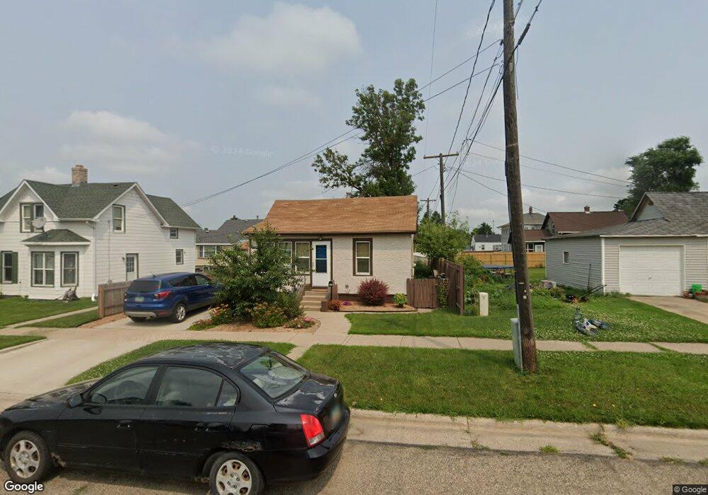 308 4th St NW, Jamestown, ND 58401 - photo 1