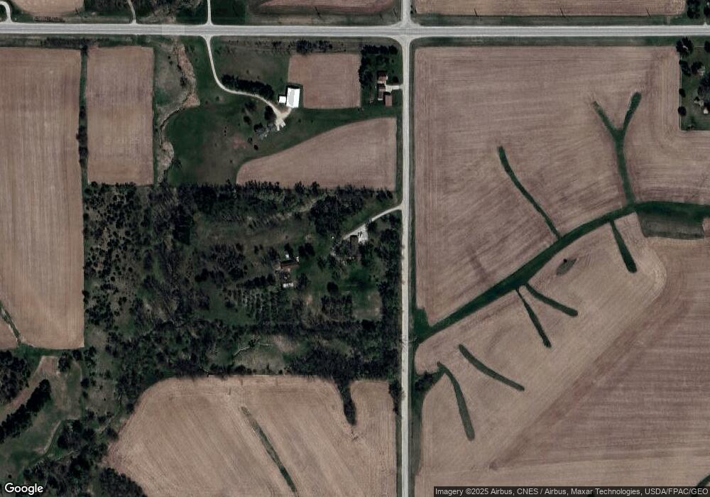 201 E 76th St N, Newton, IA 50208 - photo 1