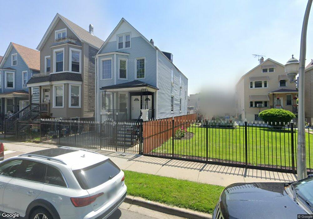 2935 N Allen Ave, Chicago, IL 60618 - photo 1