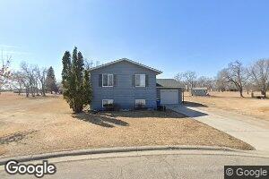 241 2nd Ave SW, Ellendale, ND 58436