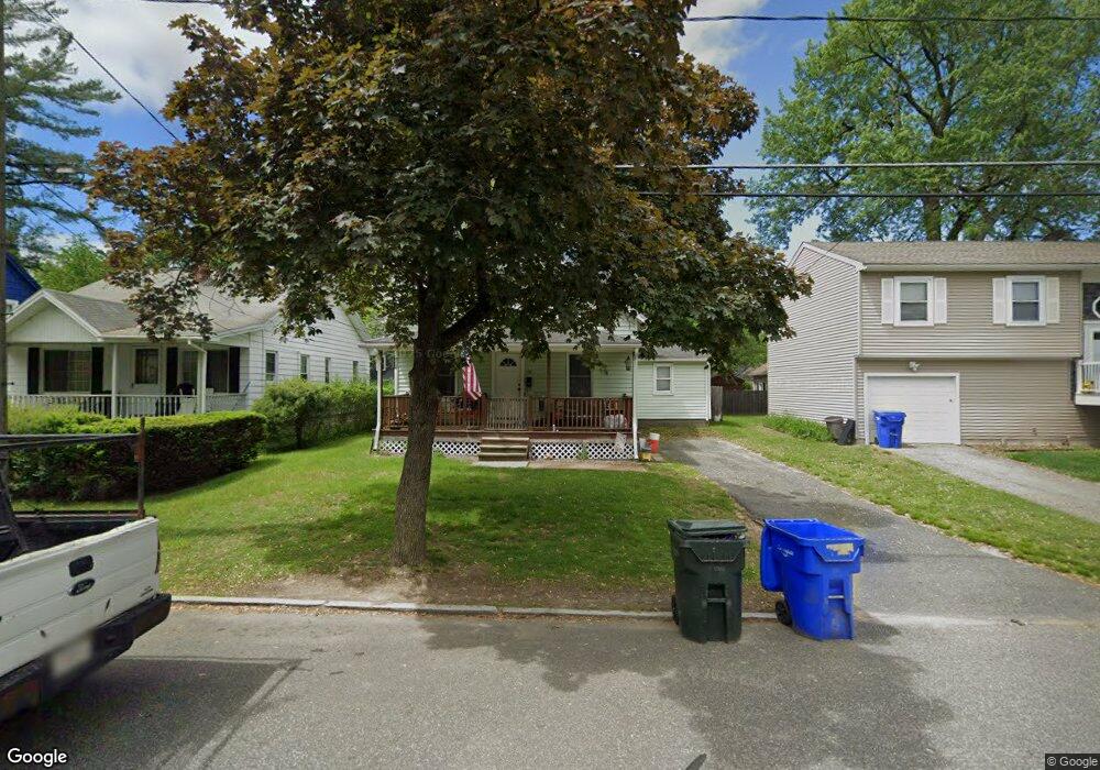 196 Laurelton St, Springfield, MA 01109 - photo 1