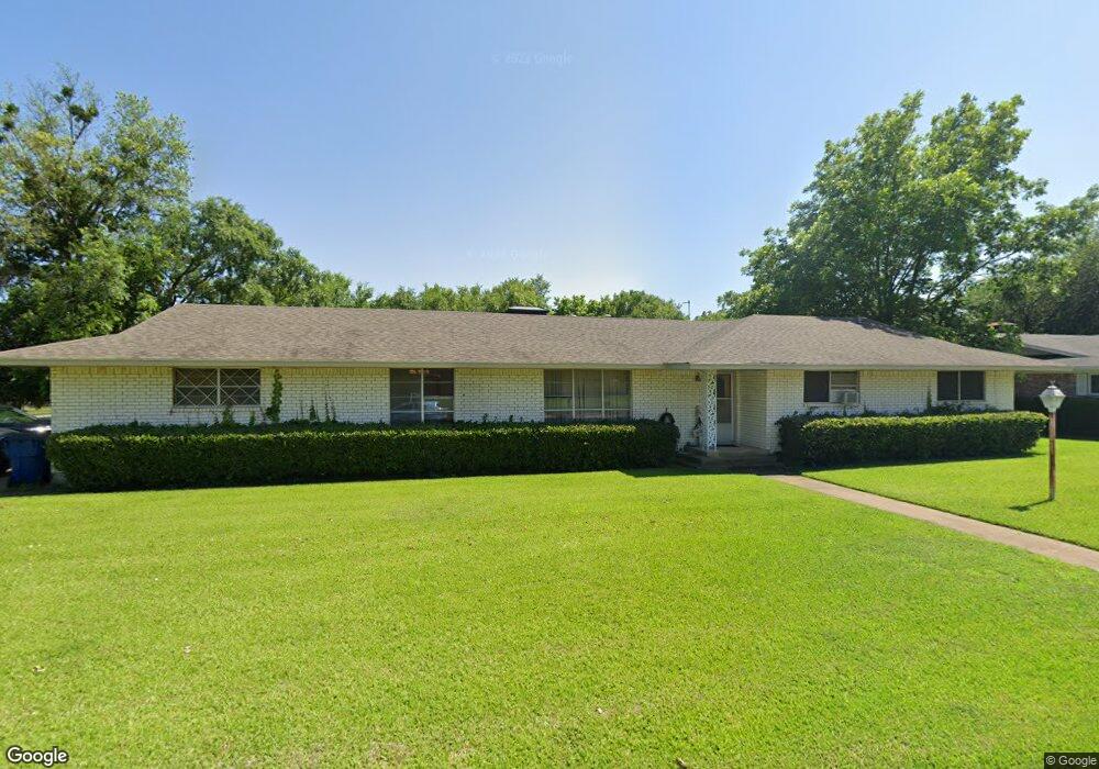 2900 Sidney Dr, Denison, TX 75020 - photo 1