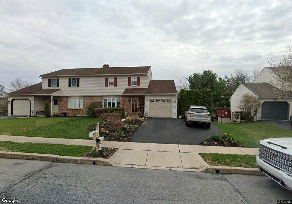 948 Timber Ln, Reading, PA 19608 - photo 1