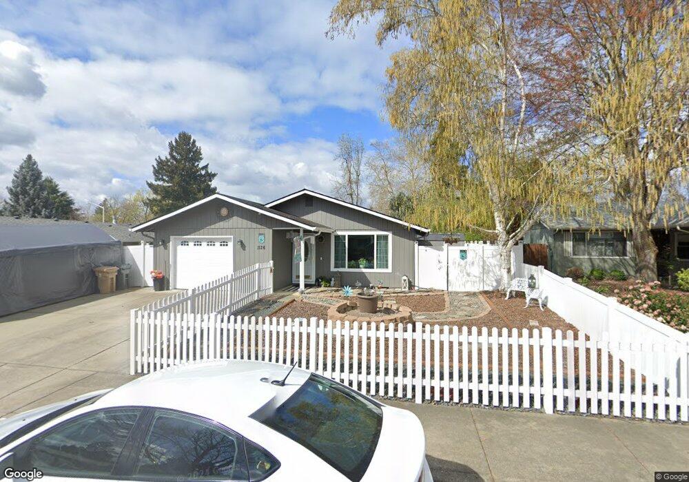 1126 SW Ballinger Dr, Grants Pass, OR 97526 - photo 1