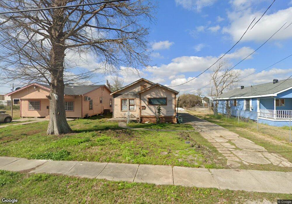 1107 N Lyons St, Lake Charles, LA 70601 - photo 1