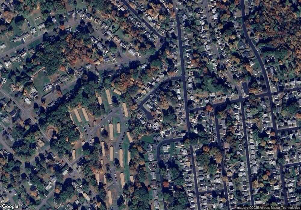 6 Lynn Cir, Naugatuck, CT 06770 - photo 1