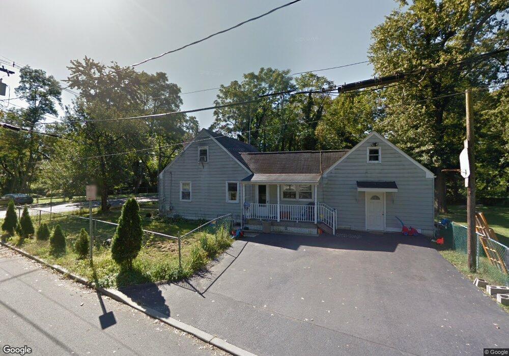 204 Maxwell Ave, Hightstown, NJ 08520 - photo 1