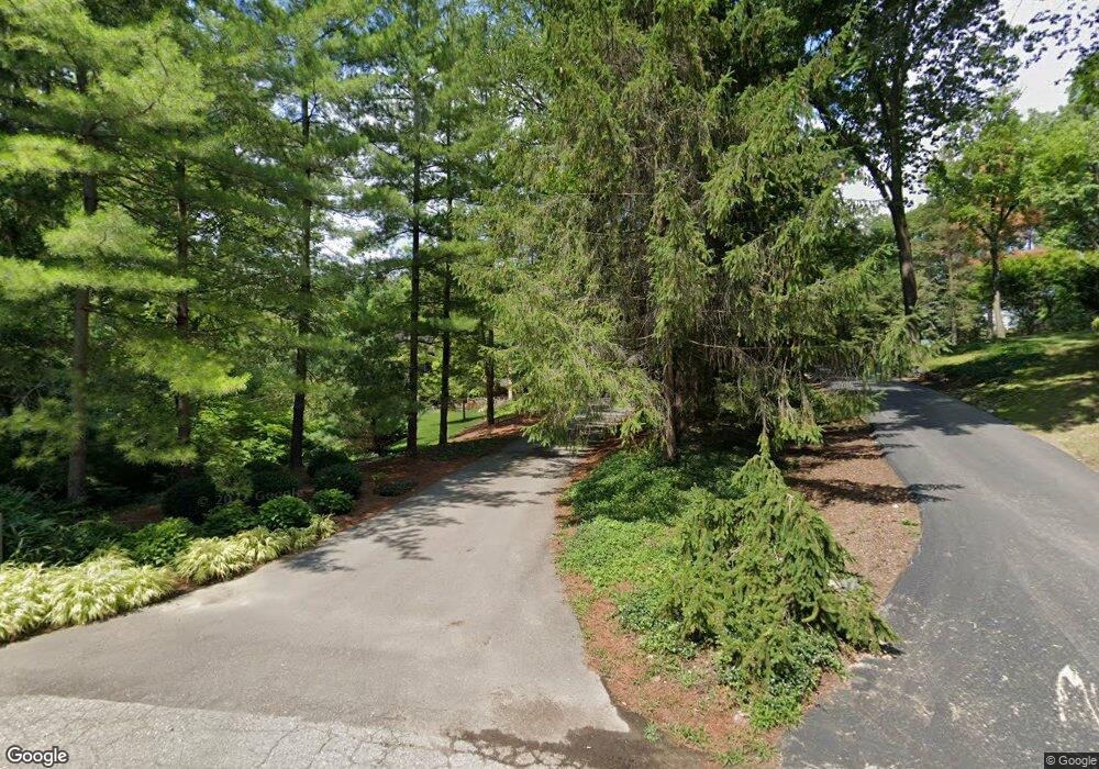 1362 Juniper Ln, Bloomfield Hills, MI 48302 - photo 1