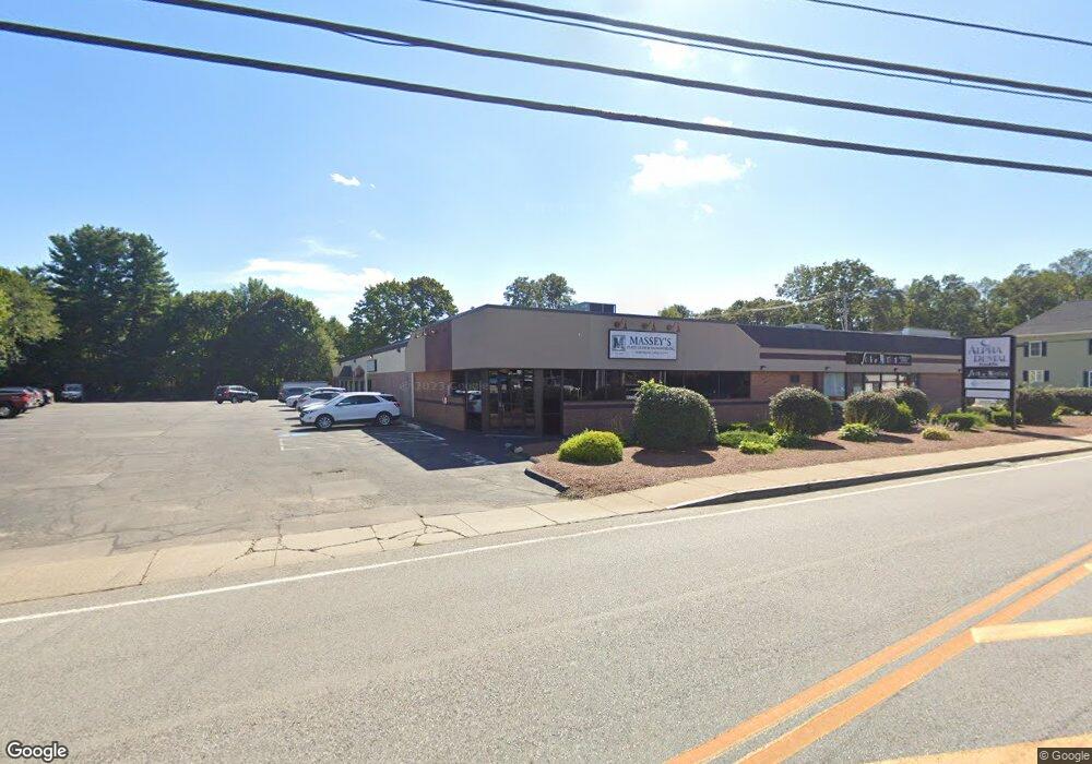 254 E Central St unit Rear, Franklin, MA 02038 - photo 1