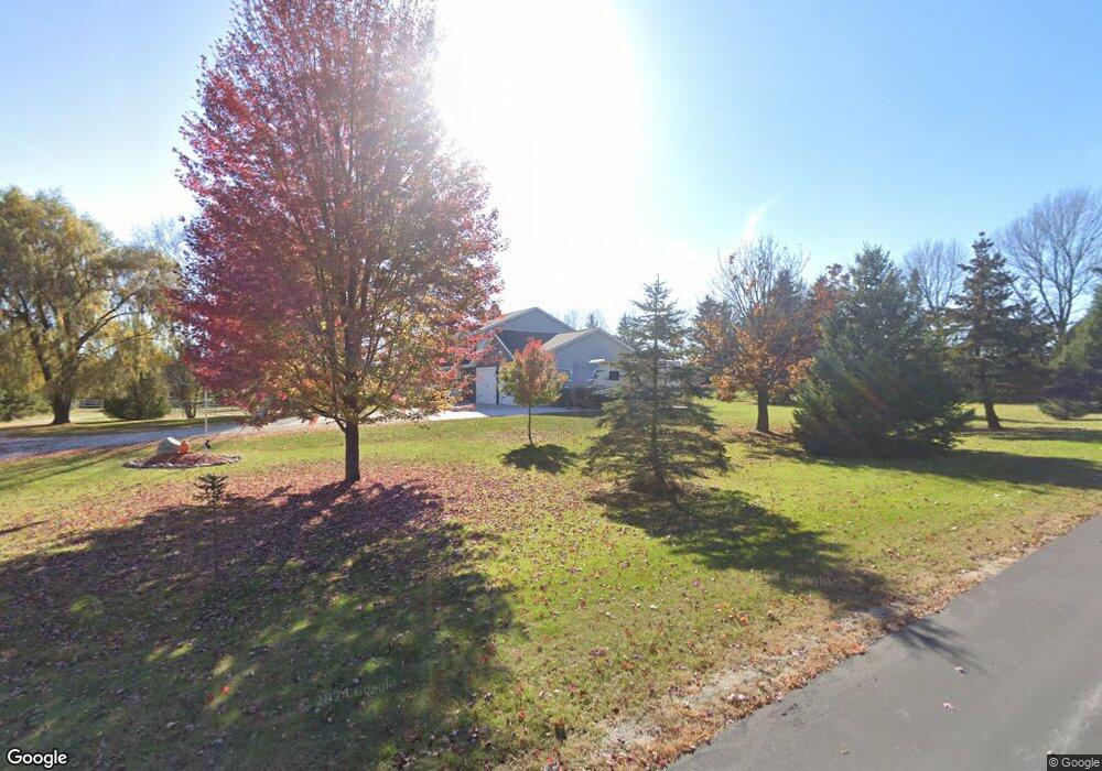 911 Koeppel Ln, Manitowoc, WI 54220 - photo 1