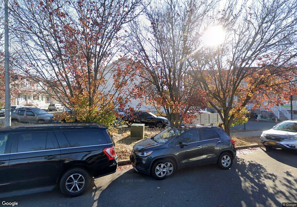 44 Chesterfield Ln, Staten Island, NY 10314 - photo 1