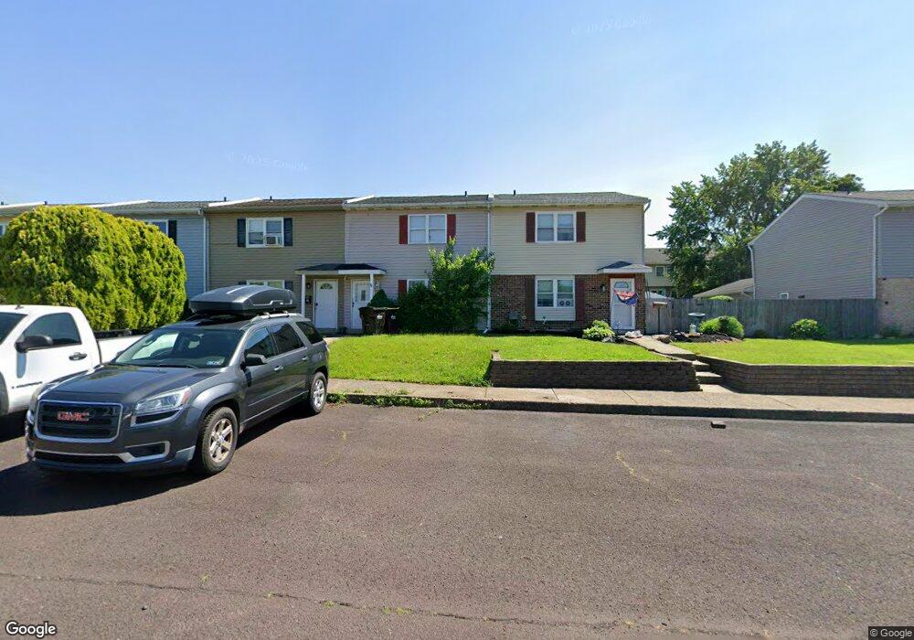 537 Colonial Dr, East Greenville, PA 18041 - photo 1