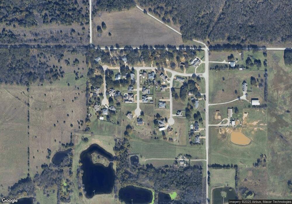 1640 Oak Leaf Cir, Ardmore, OK 73401 - photo 1