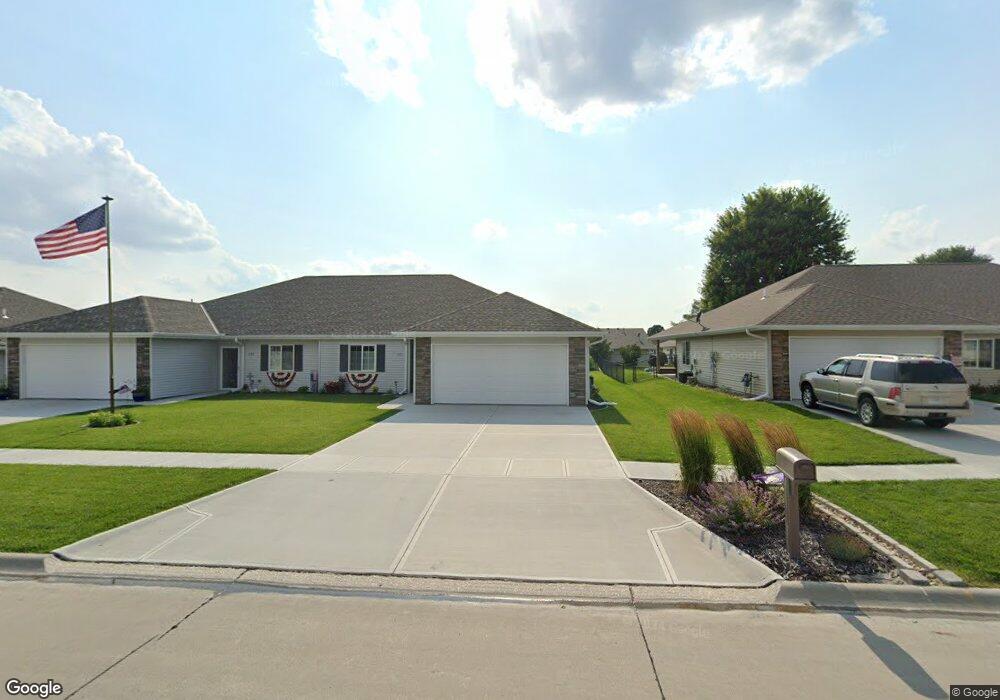 1111 W Meadow Ridge Rd, Norfolk, NE 68701 - photo 1