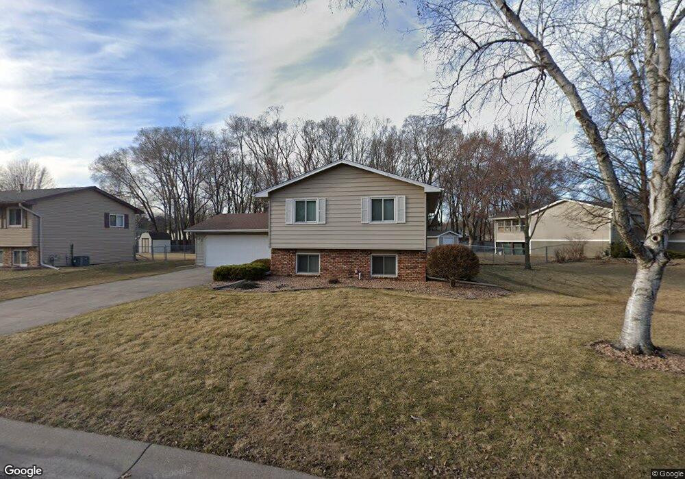 11302 98th Place N, Maple Grove, MN 55369 - photo 1