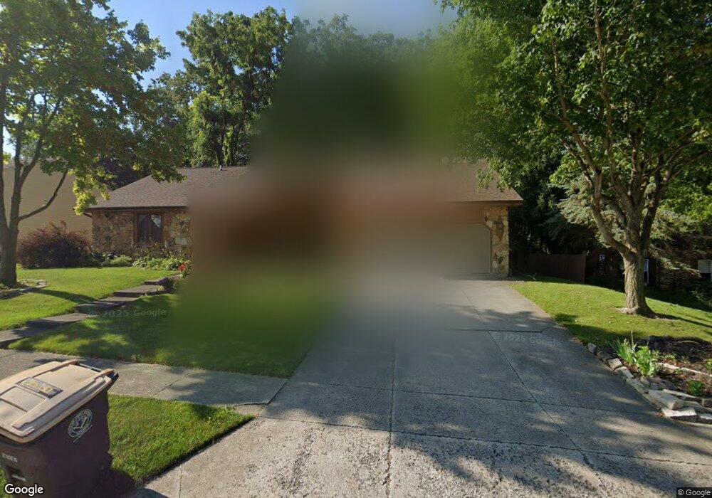 9613 Woodstream Dr, Fort Wayne, IN 46804 - photo 1