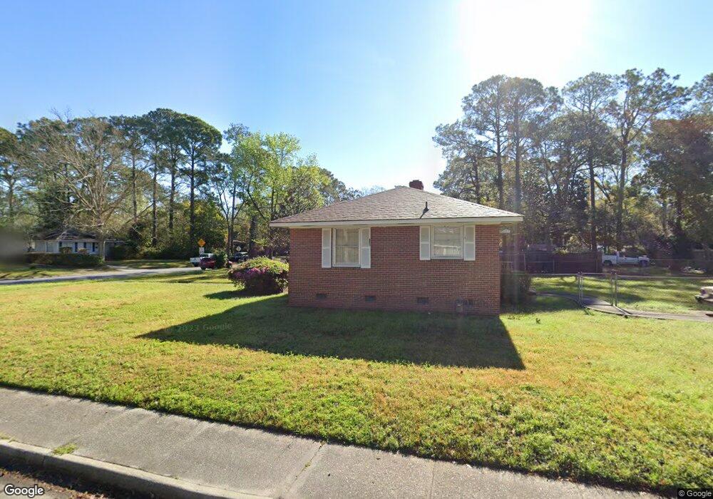 201 E 66th St, Savannah, GA 31405 - photo 1