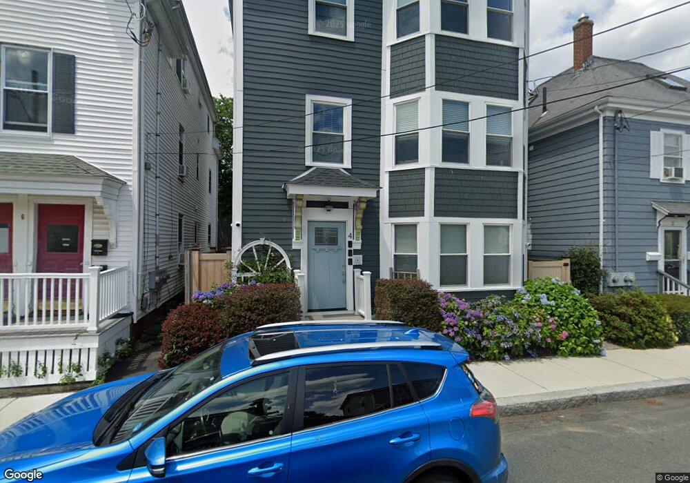 4 Cousins St unit 2, Salem, MA 01970 - photo 1