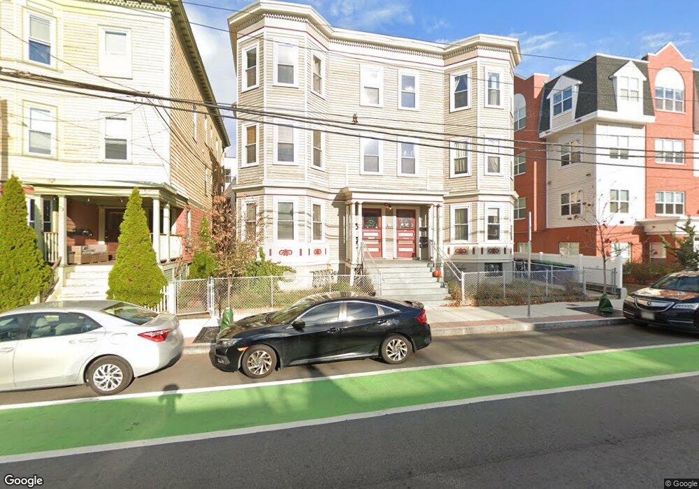 69 Beacon St unit 3, Somerville, MA 02143 - photo 1