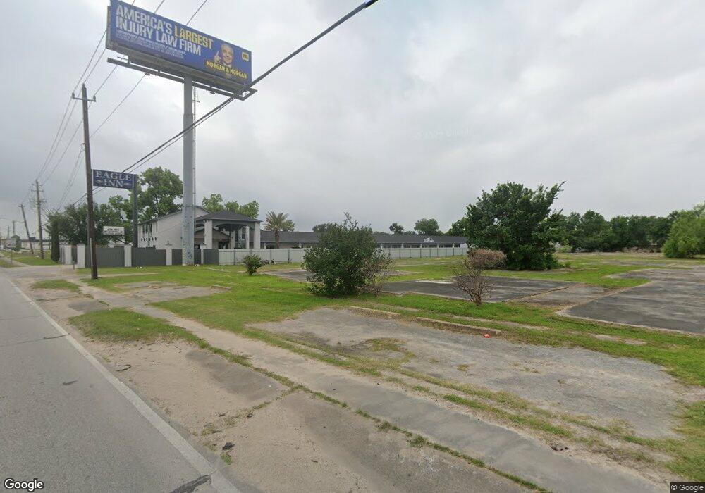 4911 North Fwy, Houston, TX 77022 - photo 1