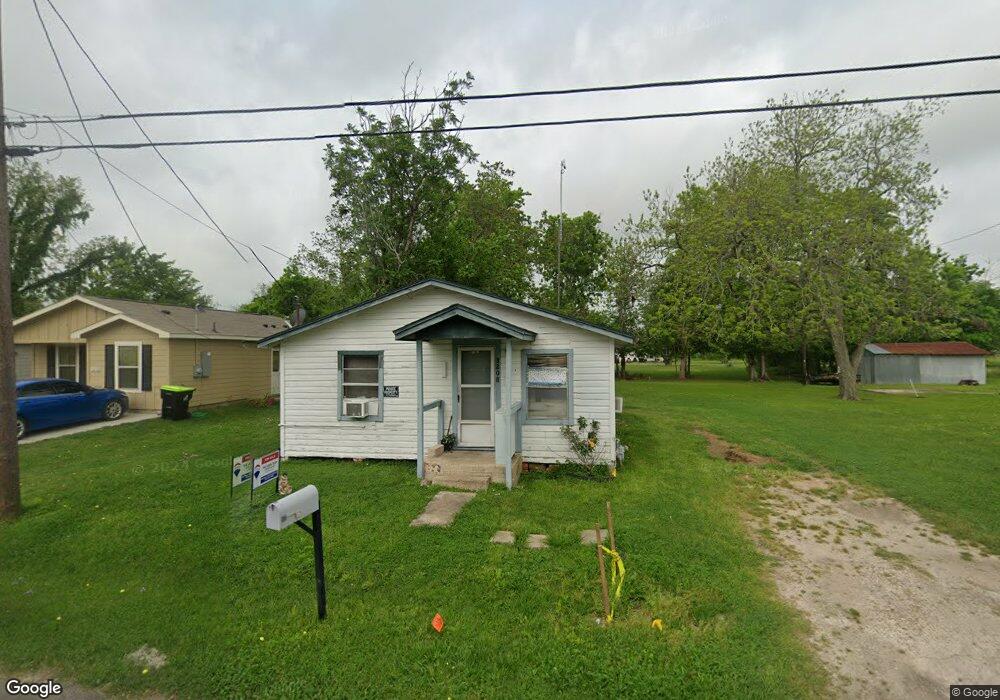 3208 Moore Ave, Bay City, TX 77414 - photo 1